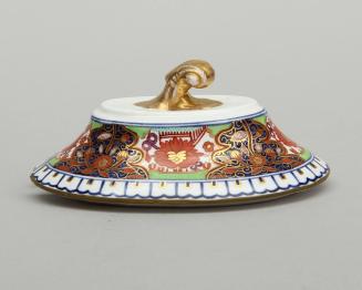 Sauce tureen cover with Imari style pattern