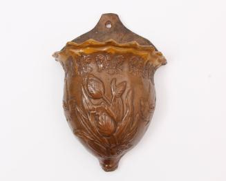 Acorn Wall Planter with Prince of Wales Feathers and Beavers and Maple Leaves