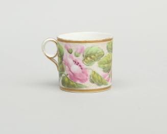 Coffee can with rose pattern