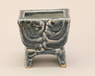 Square Footed Basin