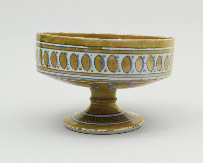 Footed dish dedicated to "Isabella"