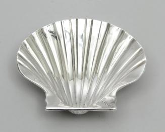 Pair of Scallop Shell Dishes