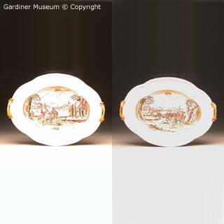 Pair of trays with military figures painted by F.F.Mayer of Pressnitz