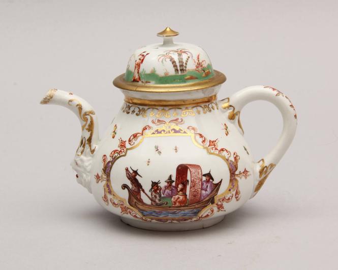 Hausmaler-decorated Porcelain