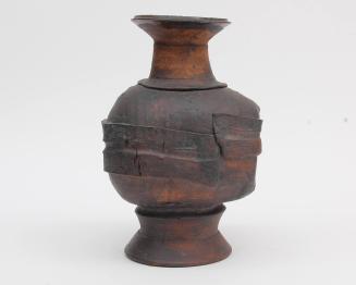 Footed vessel
