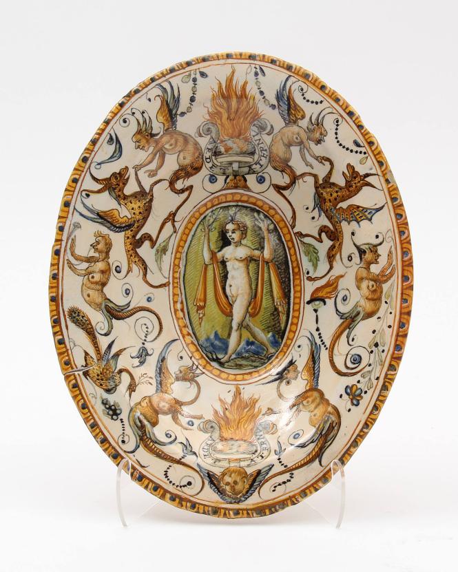 Dish from a service commemorating the marriage of Alfonso II d'Este and Margarita Gonzaga