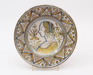 Dish with a female portrait