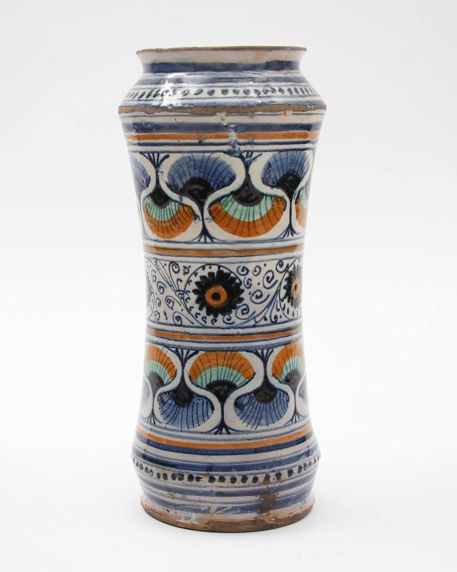 Albarello with peacock feathers