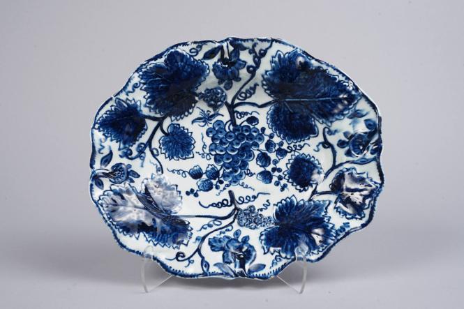 Dish with Leaves and Fruit