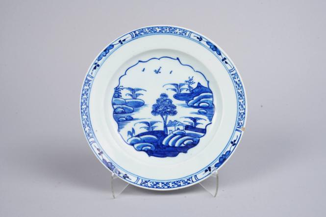 Plate with Island Hut 