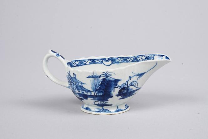 Sauceboat with Desirable Residence Pattern