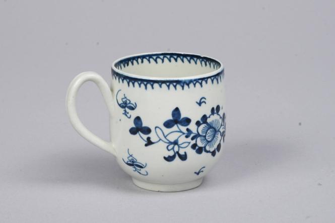 Cup with Profile Bud Pattern