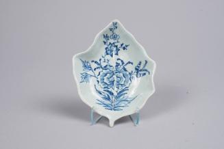 Leaf-shaped Dish