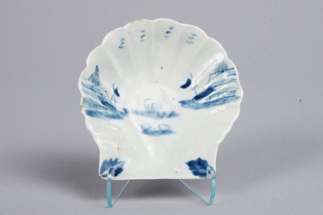 Shell-shaped Pickle Dish