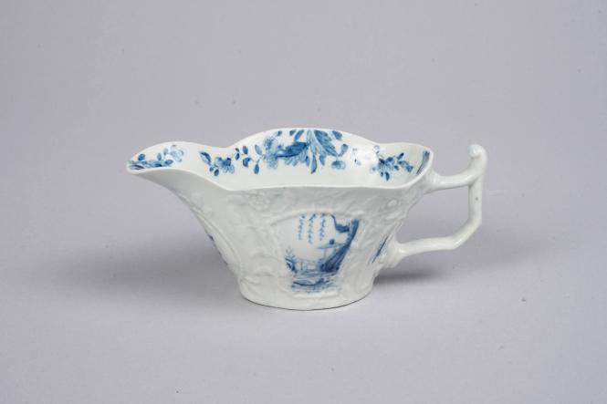 Sauceboat with Prunus, Tree and Fisherman Pattern