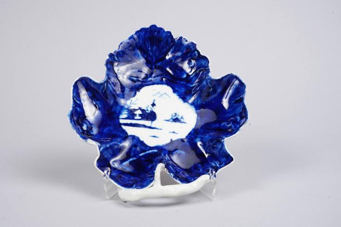 Fig Leaf Dishes 